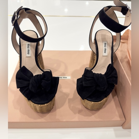 Miu Miu
Bow-front suede and wicker platform sandals - Picture 8 of 12